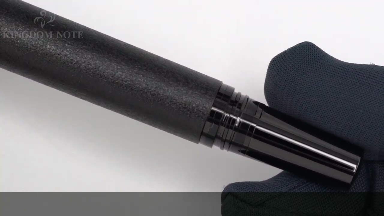 MONTBLANC 万年筆 スターウォーカー ブラックコスモス メタル F - YouTube