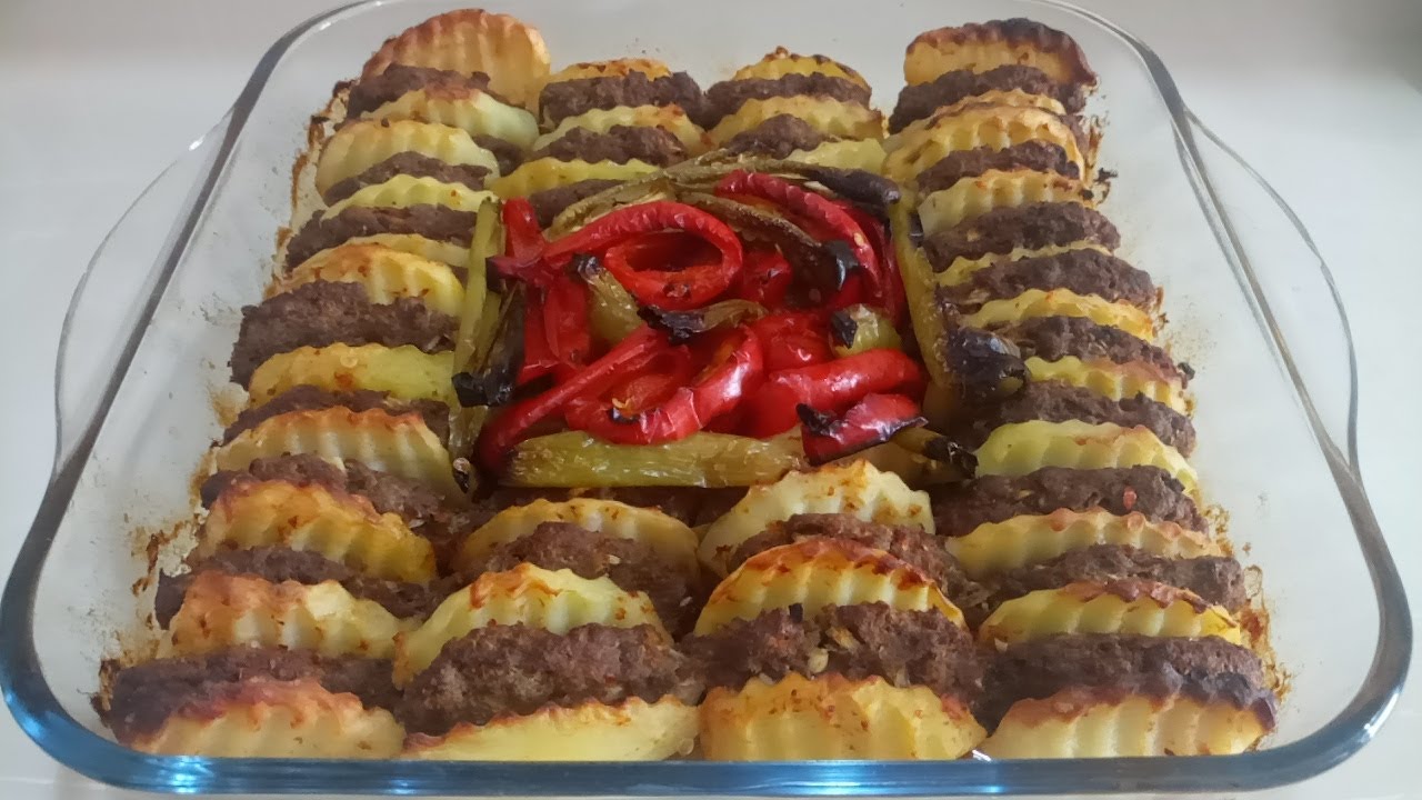 Çok Pratik ve Lezzetli Fırında Patates Köfte Tarifi Çok Pratik ve Lezzetli Fırında Patates Köfte Tarifi
