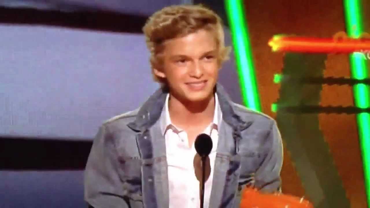 Cody Simpson ganha como Favourite Aussie Superstar no KCA 2012