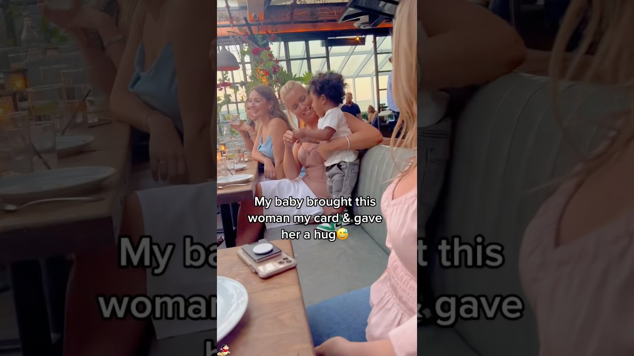 Children playing with strangers #foryou #baby #boyorgirl #friendlypeople