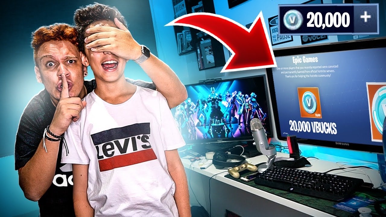 SURPREENDI MEU IRMÃOZINHO VICIADO EM FORTNITE COM 20.000 V BUCKS !!!