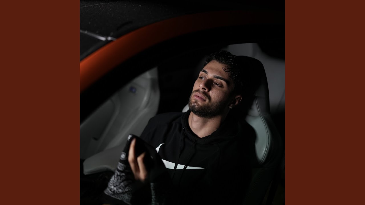 在 YouTube 上观看 Beyaz Güvercinler