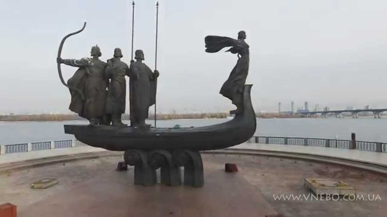 Кий лебедь хорив щек