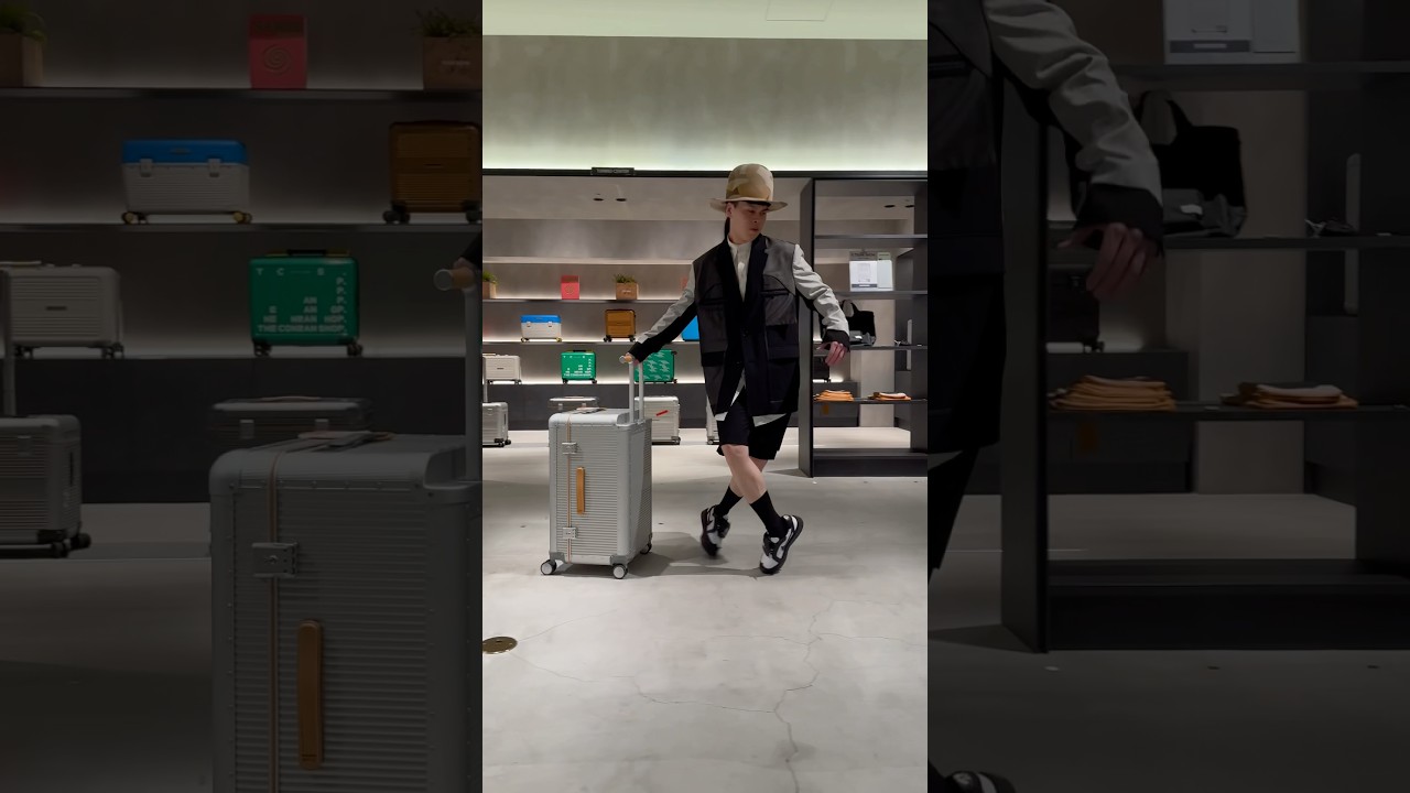 【Moonwalking with RAWROW suitcase】Kazuho Monster