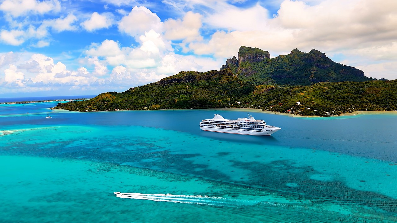 VIDEO From the Bridge: Meet the Captain of the Paul Gauguin on a Cruise in Tahiti