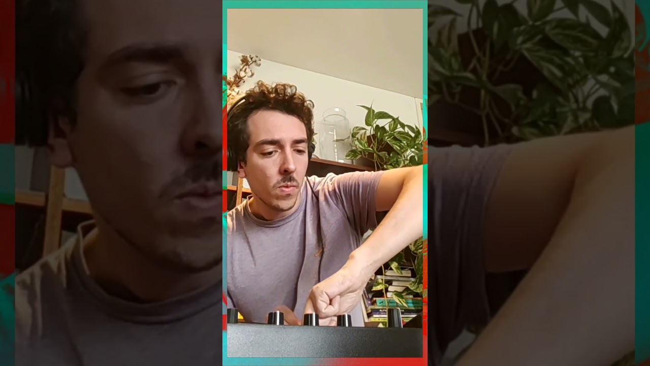 SMOOTH LIQUID DRUM AND BASS TRANSITION USING ECHO AND BACKSPIN 