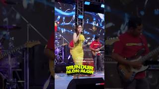 Download Lagu MUNDUR ALON ALON - Fira Azzahra Adella #hennyadella #dangdutkoplo #firaazzahra MP3 Download Lagu MUNDUR ALON ALON - Fira Azzahra Adella #hennyadella #dangdutkoplo #firaazzahra MP3