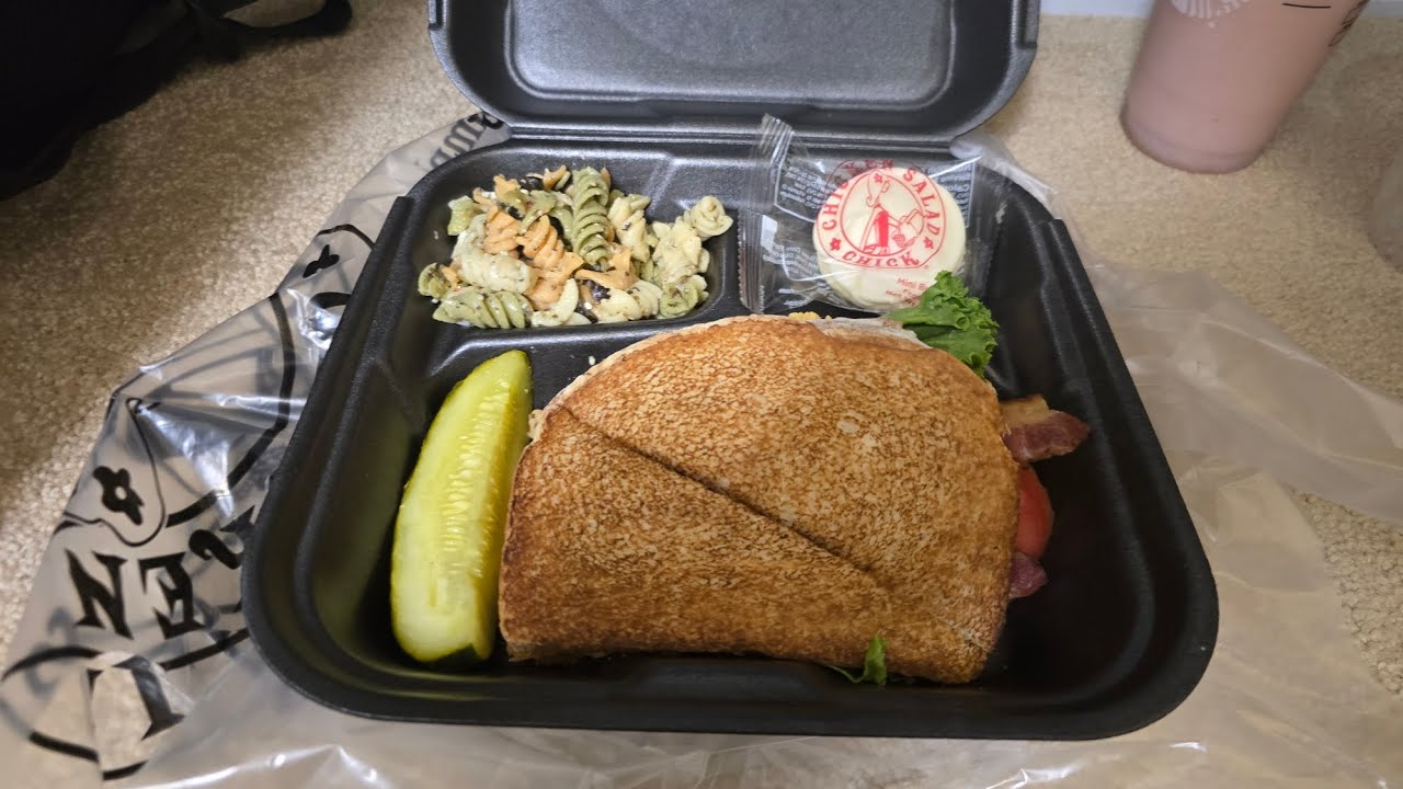 Spicy Pimento Cheese BLT, Pasta Salad, & Vanilla Cookie Review! | Chicken Salad Chick