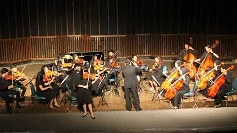 Apple Louisa Liu 11 year play Haydn Concerto with ...