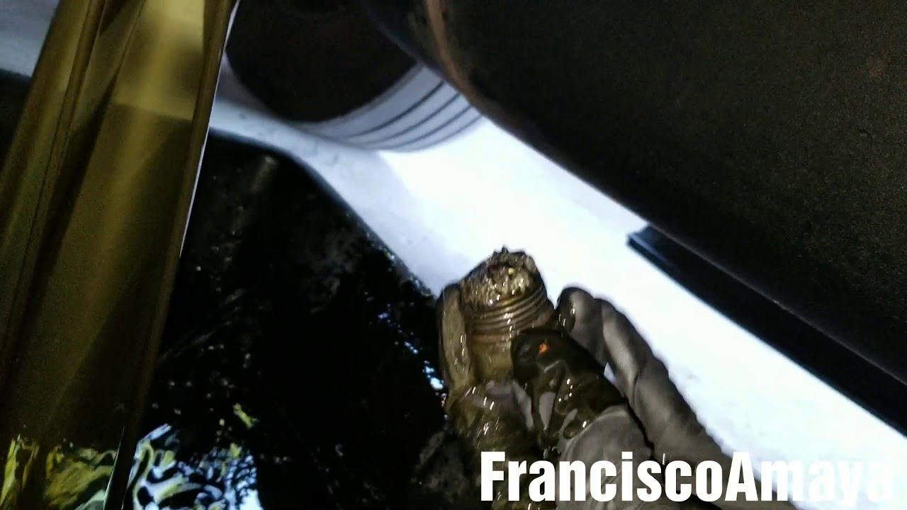 Completely Destroyed 13 Speed Transmission Oil Drain Transmision De 13 Cambios Destruida Aceite