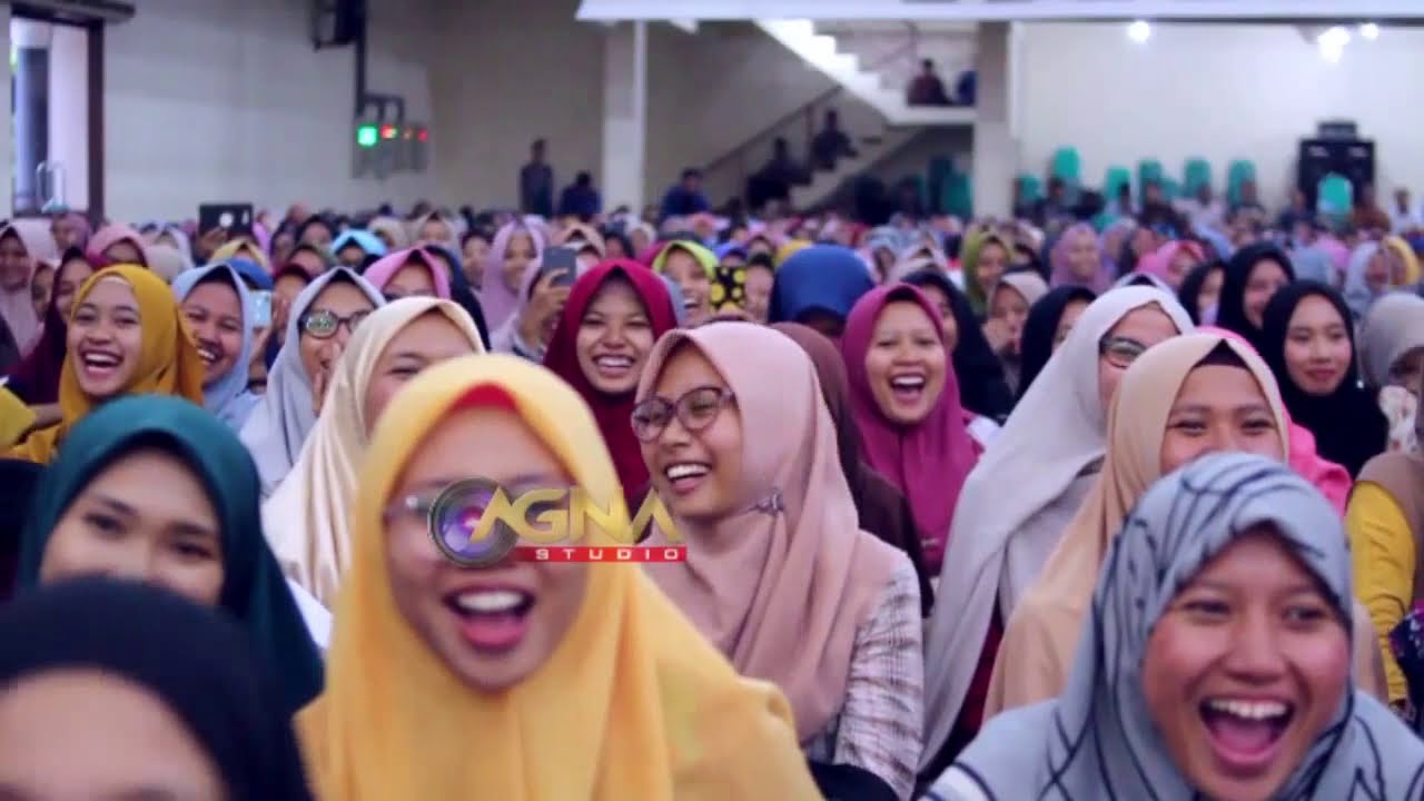 Gus MIFTAH NGAJI BARENG DENGAN MAHASISWI IAIN PONOROGO