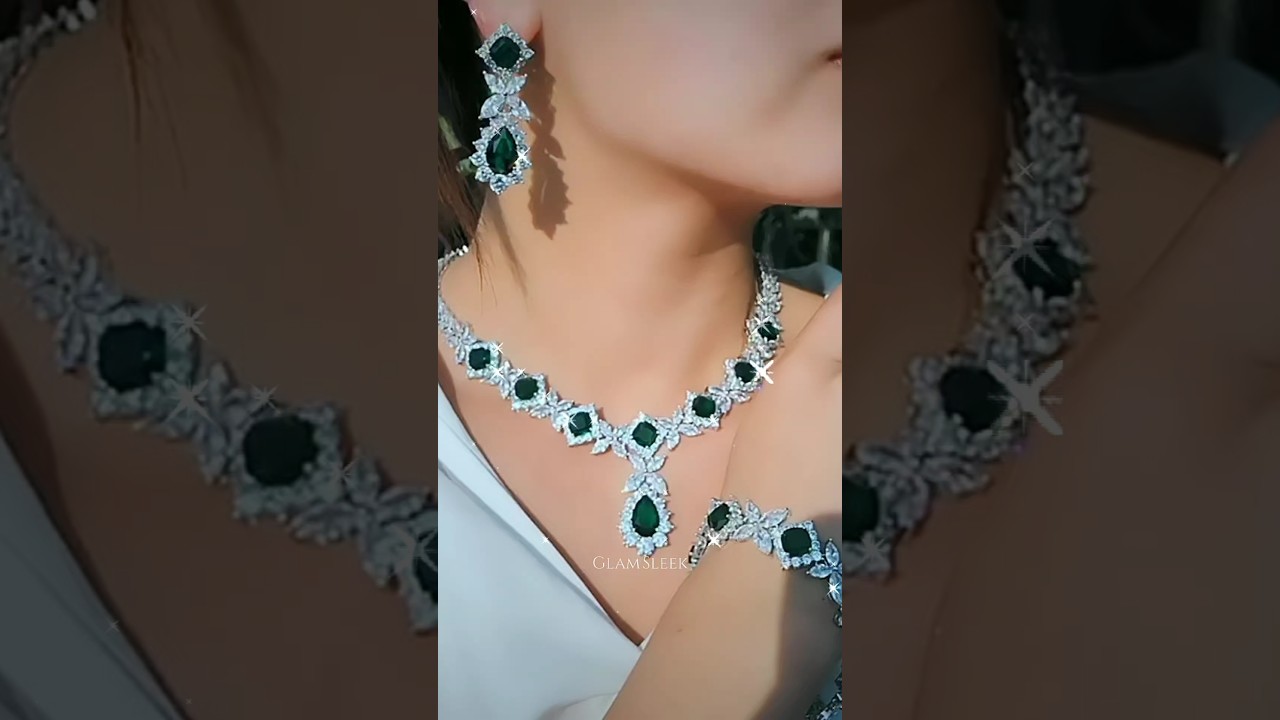 Gorgeous Sparkling Necklace Set❤️💫 