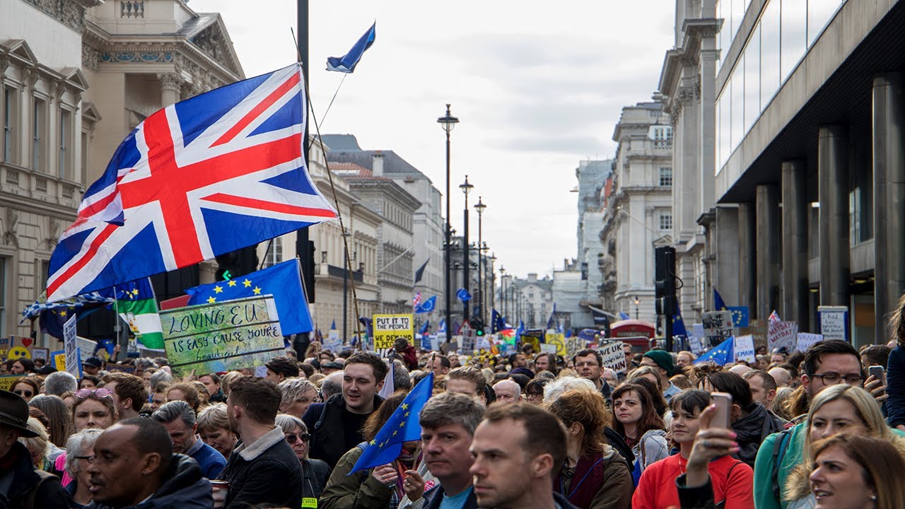 Huge Brexit Protests in London 2019 [4K] YouTube