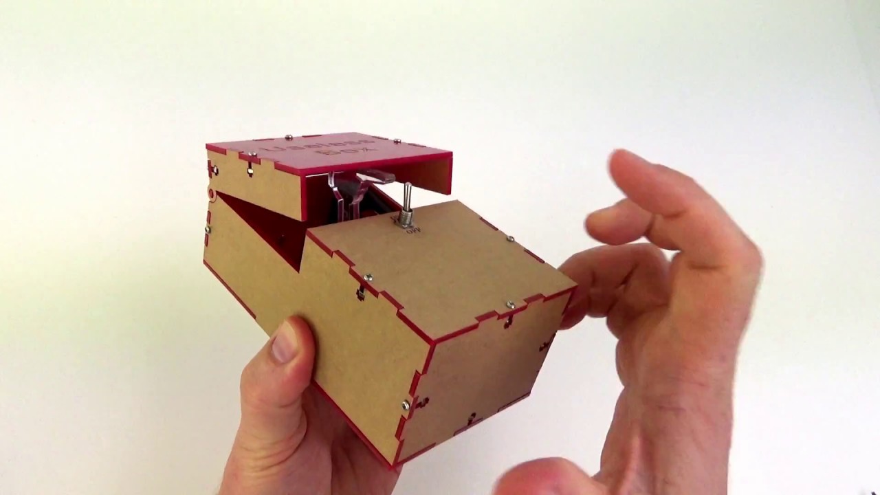 Useless Box - bezużyteczne pudełko - YouTube