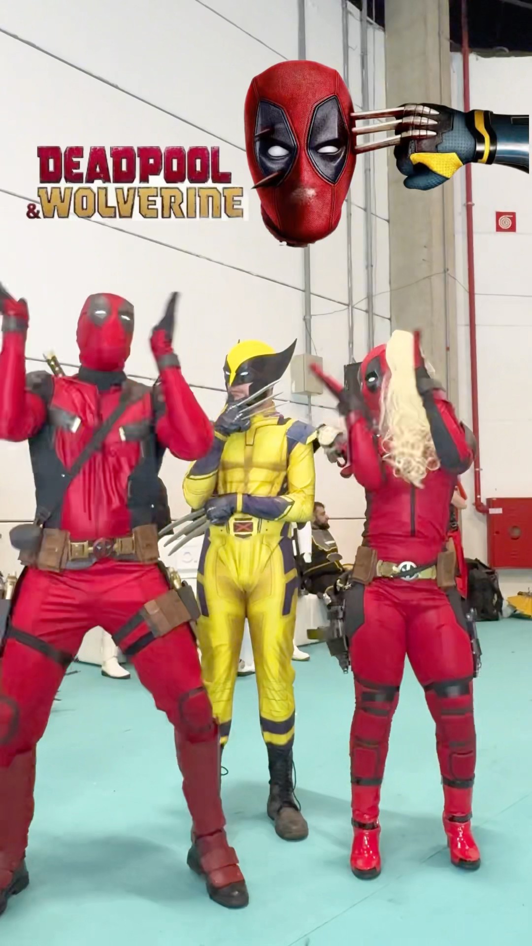 Tropa dos DEADPOOLS vs T. Dos WOLVERINES:​⁠@mayca.brasil #dancer #trend #short #funny