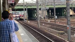 EF210 171号機牽引68レ金山3番線通過