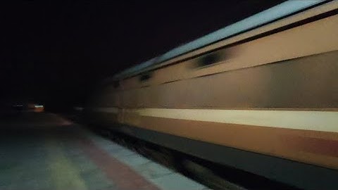 09144 Vapi-Virar Passenger at MPS skipping Umroli with a WONDERFUL Tracksound