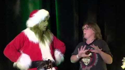 Barb interviews the Grinch at Universal Orlando