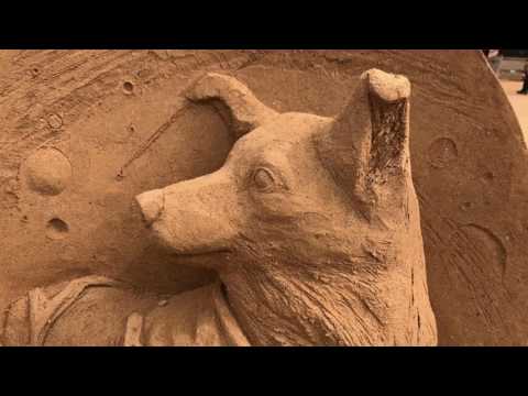 Video: Disney Sandskulpturer Dyker Upp På Denna Strand I Belgien