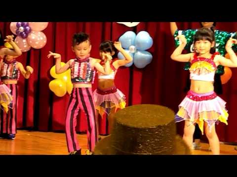 小超哥畢業典禮表演(1)