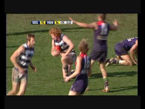 Cameron Ling Takes A Great Mark v Fremantle Dockers - Round 22 2009