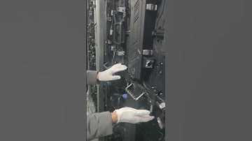 EA500C3 cabinet is being installed and tested#eagerled #shorts #ledscreen #ledfactory  #leddisplay