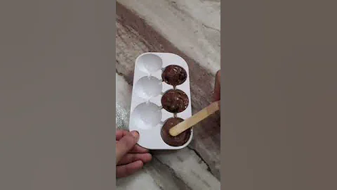 dairy milk ice cube banane ka ekdam aasan tarika #icecream #chocolate #kulfi #shorts #viral
