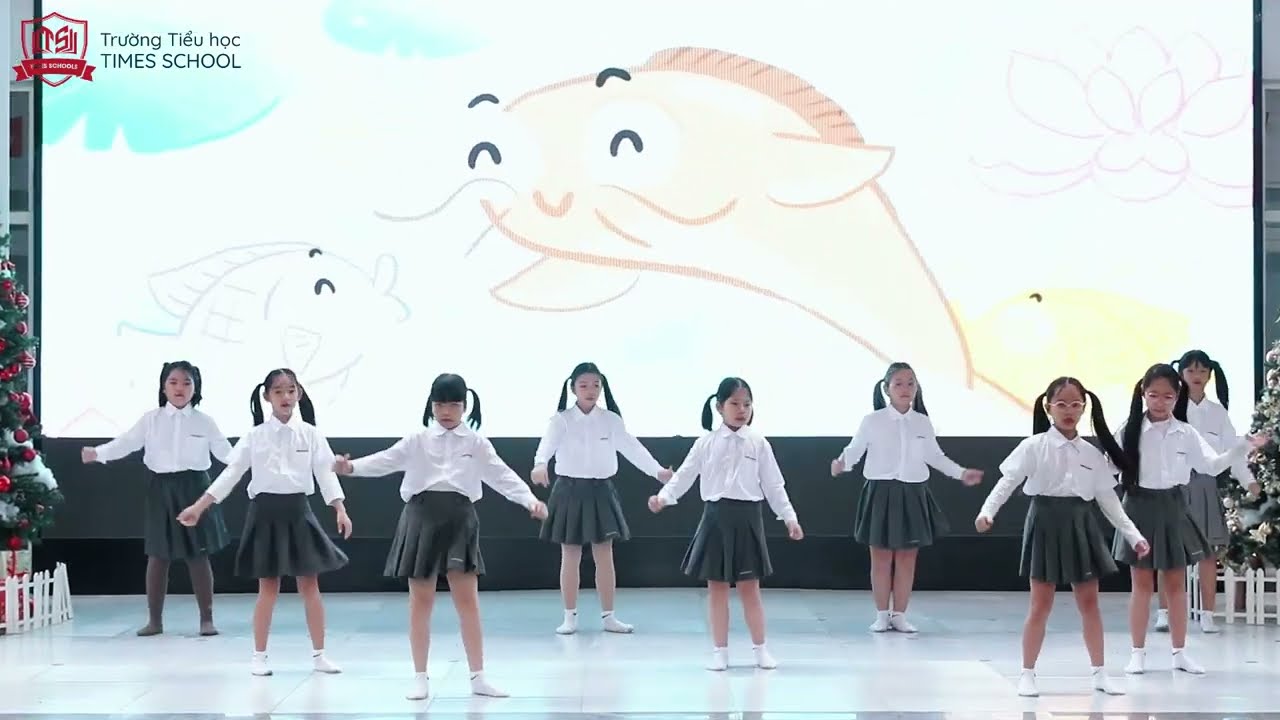 TIẾT MỤC “ẾCH NGOÀI ĐÁY GIẾNG” – BIỂU DIỄN LỚP 4T2