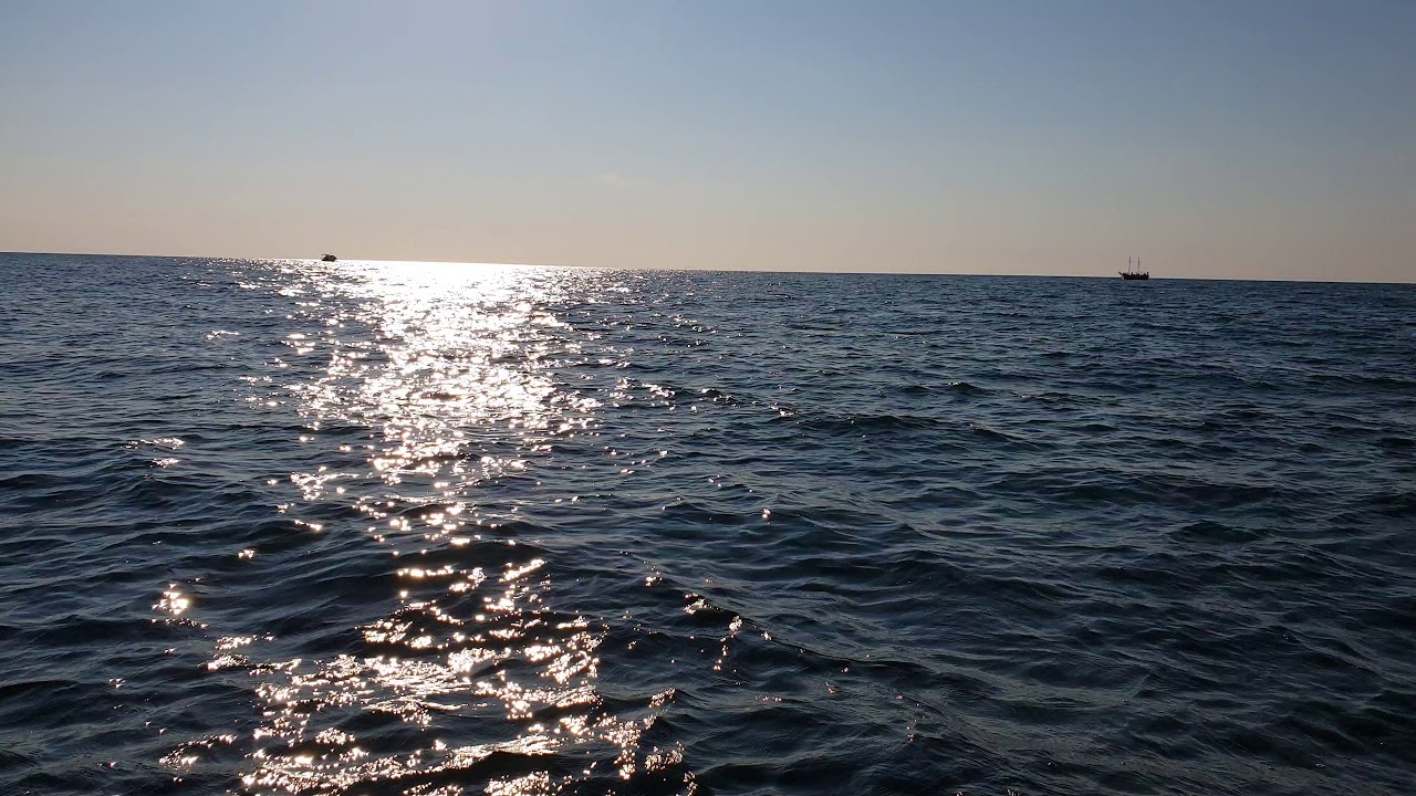 Ютуб черное море. Алексеевка на черном море. Черное море видео. Море в глазах.