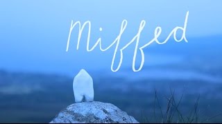 Video voorbeeld van "Tom Rosenthal - Miffed (Official Music Video)"