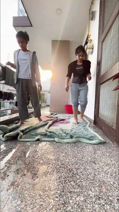 How to wash heavy Blanket at home #shorts #aayukiduniya #trendingvideo