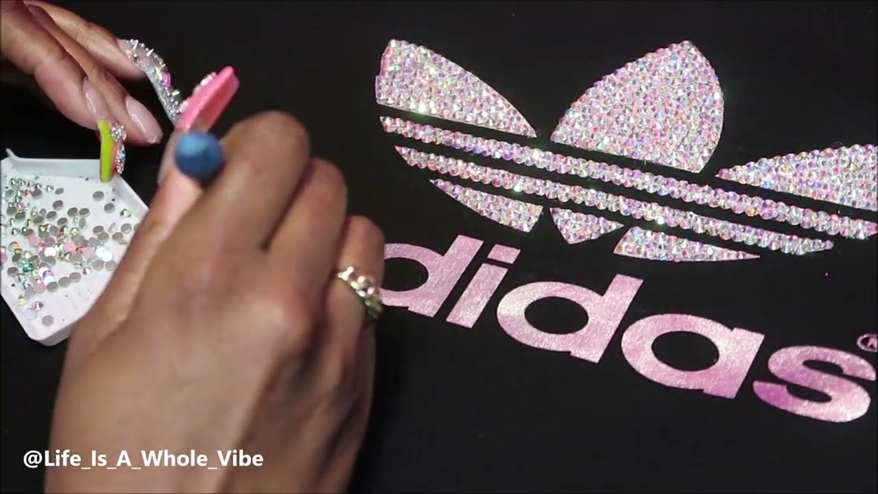 Толстовка Adidas со стразами — подарок своими руками