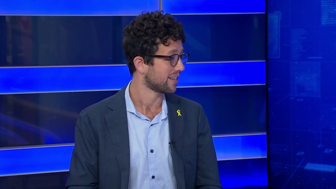 Channel 10 interview between Narelda Jacobs and executive director of NIF, Michael Chaitow