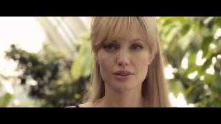 Angelina Jolie Salt 2010  (movie scene 15)