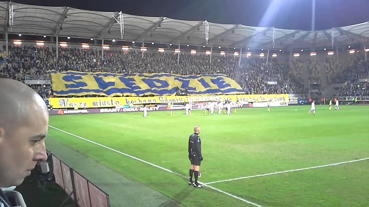 Doping i oprawa podczas meczu Arka Gdynia - Zagłębie ...