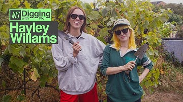Digging with Hayley Williams and Flo