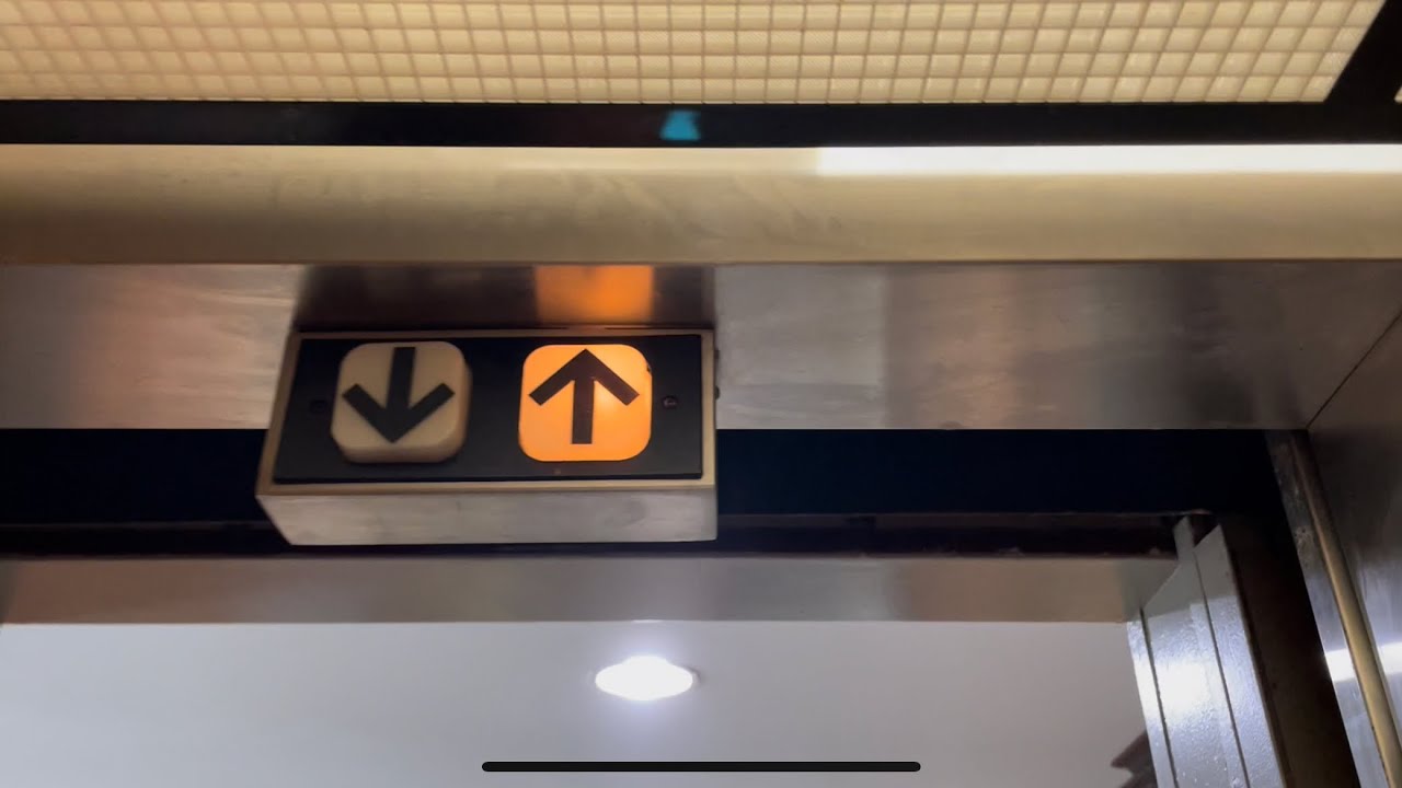 Odd and Interesting Dover Impulse Elevator at the Days Inn, Warren, MI