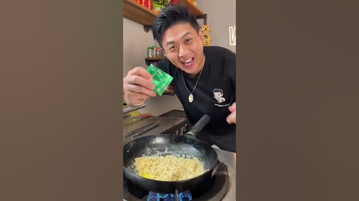 KYLIE JENNER VIRAL RAMEN HACK? #SHORTS