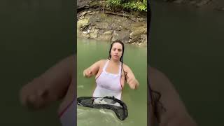 Alexandra Ayala Vlog At River Side Diana Parraga At River River Side Vlog Video Andrea Granda