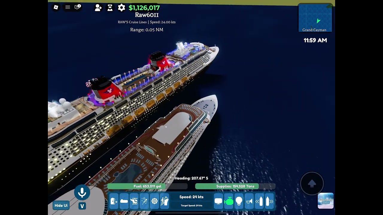 Ship horn battle in Roblox 