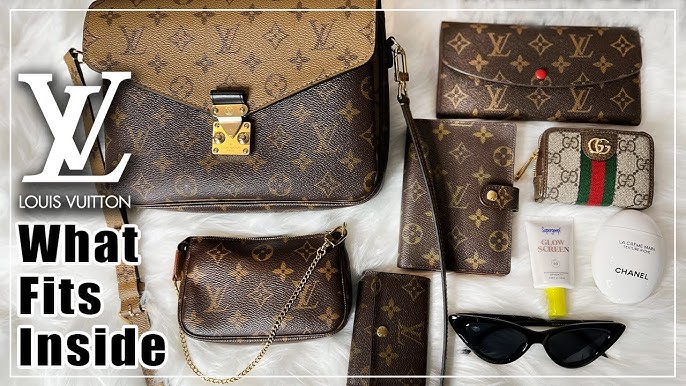 LOUIS VUITTON Reverse Monogram Pochette Metis 1196563