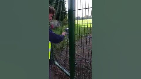 Twin wire mesh security gate.with a double sided digilock