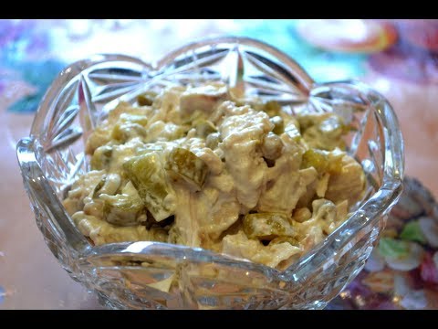 Салат из куриной грудки с огурцами./Salad of chicken breast with cucumber.