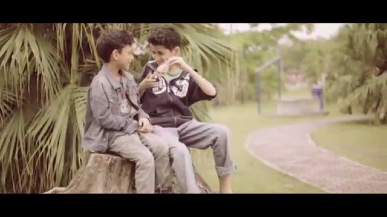 THE MUHIBBAIN ft LAH AHMAD- Cukuplah Bagiku (Official Music Video)