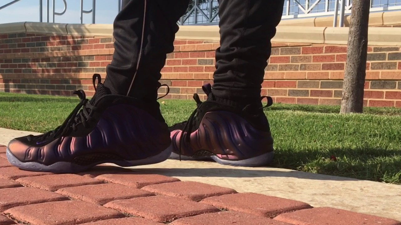 eggplant foams on feet