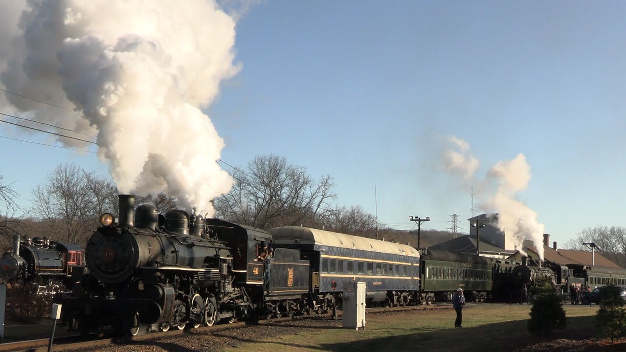 Amtrak, Shore Line East & The Valley Railroad's North Pole Express ...
