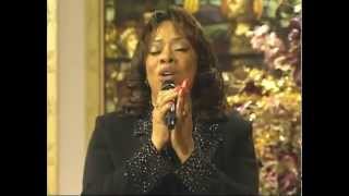 Video thumbnail of "Helen Baylor sings AWESOME GOD"