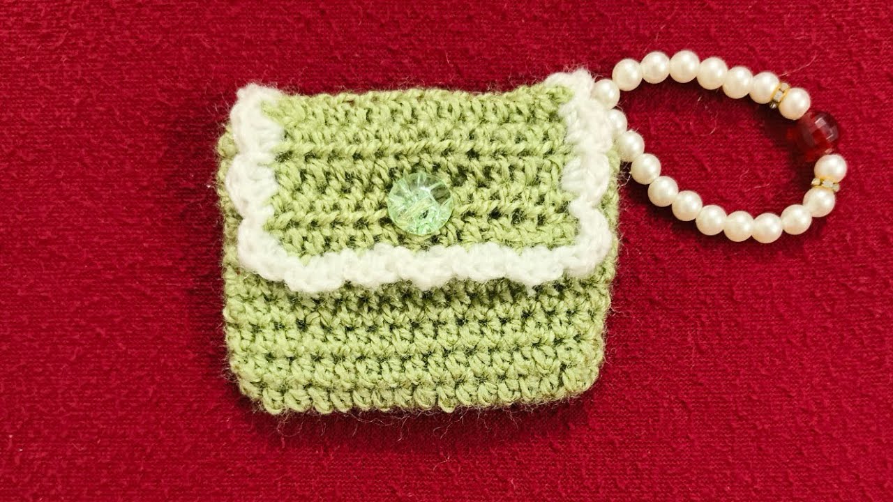 Crochet this cute clutch in very easy way।क्रोशिया से बनाएं ये प्यारा सा क्लच बहुत ही आसान तरीके से