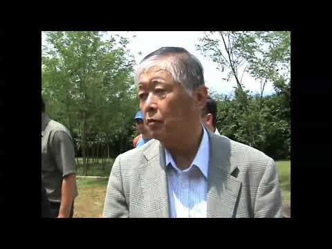 იაპონიის ელჩმა, მასაიოშ კამოჰარამ სოფელ მიქავას სახნავ-სათესი ტექნიკა საჩუქრად გადასცა (2011 წ.)