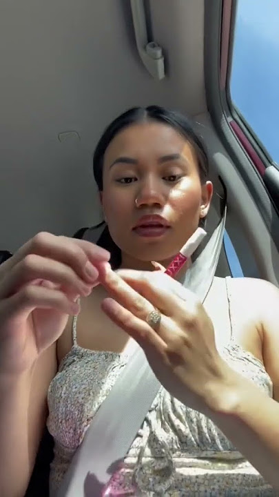 On the go with LUXXI press-on nails 💅🏽💗